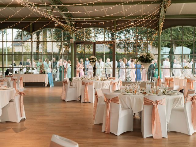 Le mariage de Pierre et Marina à Châteaugiron, Ille et Vilaine 53