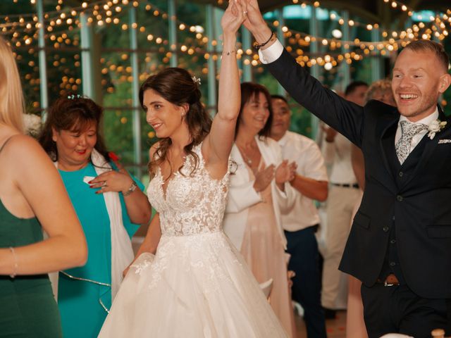 Le mariage de Pierre et Marina à Châteaugiron, Ille et Vilaine 68