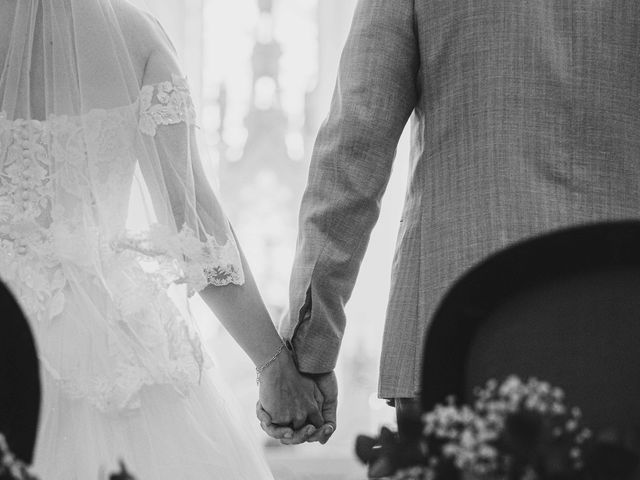 Le mariage de Remi et Livia à Vonnas, Ain 31