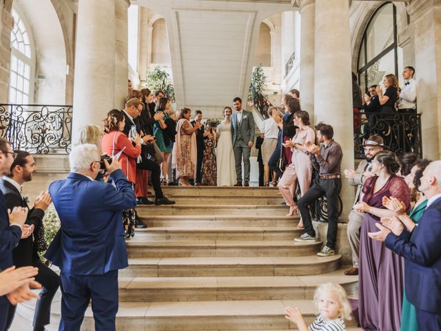Le mariage de Paul et Clémence à Saint-Éloi-de-Fourques, Eure 33