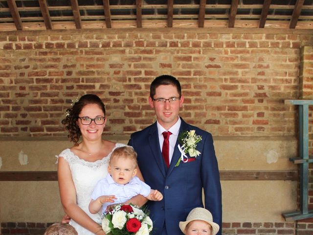 Le mariage de Loulou et Elodie à Hennezis, Eure 38
