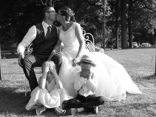 Le mariage de Loulou et Elodie à Hennezis, Eure 60