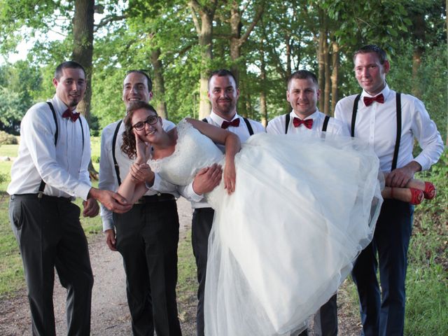 Le mariage de Loulou et Elodie à Hennezis, Eure 66