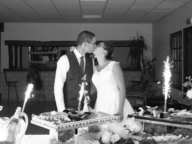 Le mariage de Loulou et Elodie à Hennezis, Eure 73