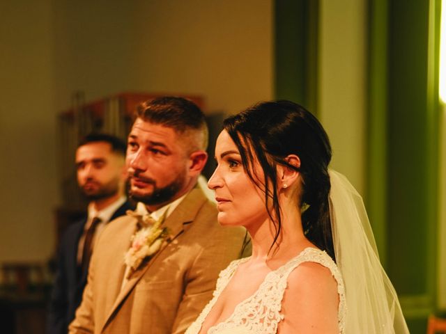 Le mariage de Marjorie et Régis à Saint-Jean-du-Falga, Ariège 64