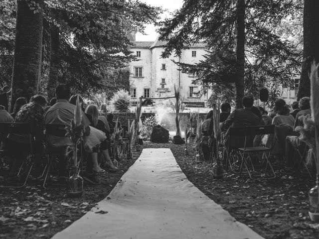 Le mariage de Jocelyn et Amélie à Saint-Genès-Champanelle, Puy-de-Dôme 3