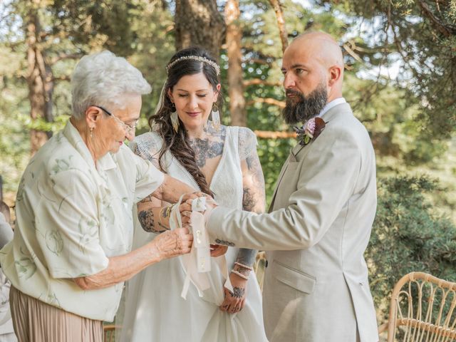 Le mariage de Jérremy et Honorine à Saint-Laurent-du-Pape, Ardèche 14