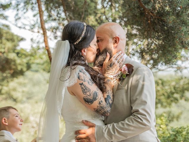 Le mariage de Jérremy et Honorine à Saint-Laurent-du-Pape, Ardèche 21