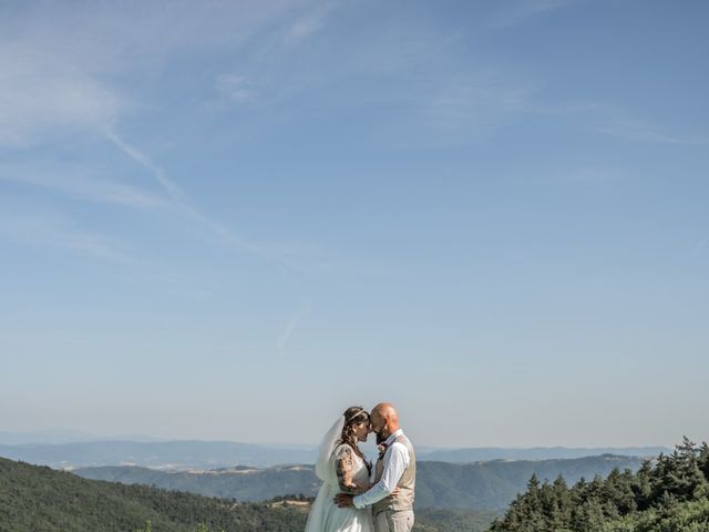 Le mariage de Jérremy et Honorine à Saint-Laurent-du-Pape, Ardèche 29