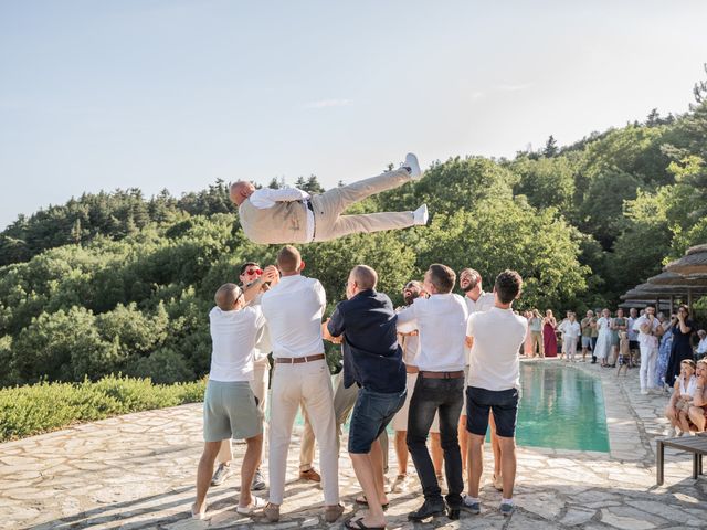 Le mariage de Jérremy et Honorine à Saint-Laurent-du-Pape, Ardèche 35