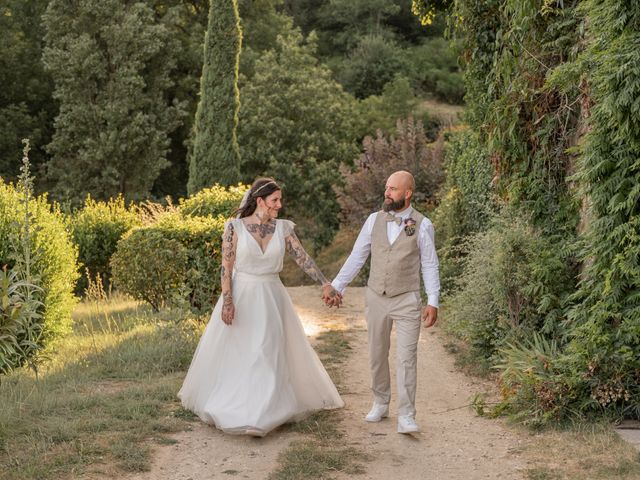 Le mariage de Jérremy et Honorine à Saint-Laurent-du-Pape, Ardèche 44
