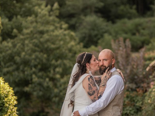 Le mariage de Jérremy et Honorine à Saint-Laurent-du-Pape, Ardèche 105