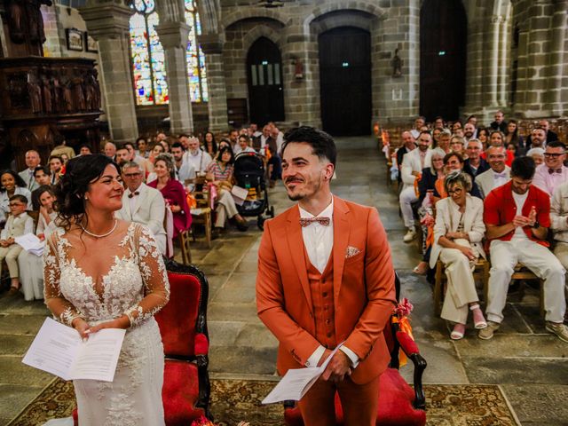 Le mariage de Laurenna et Freddy à Bazouges-la-Pérouse, Ille et Vilaine 37