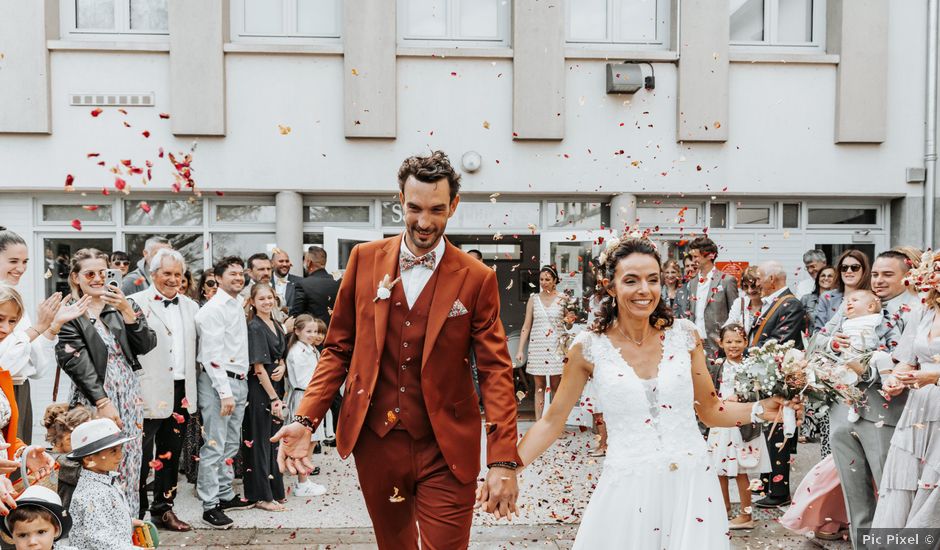 Le mariage de Jocelyn et Amélie à Saint-Genès-Champanelle, Puy-de-Dôme