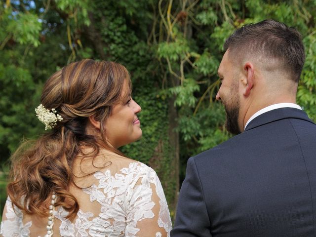 Le mariage de Benjamin et Ophélie à Mosles, Calvados 16