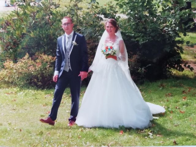 Le mariage de Kevin et Cornelia à Plumergat, Morbihan 30