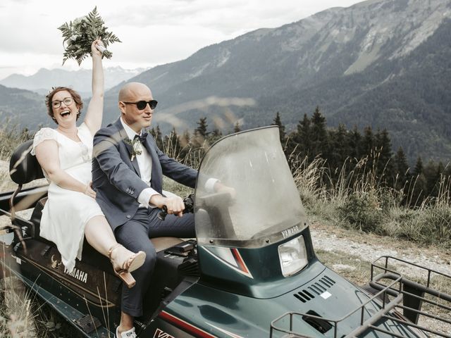 Le mariage de Alex et Claire à Le Reposoir, Haute-Savoie 32