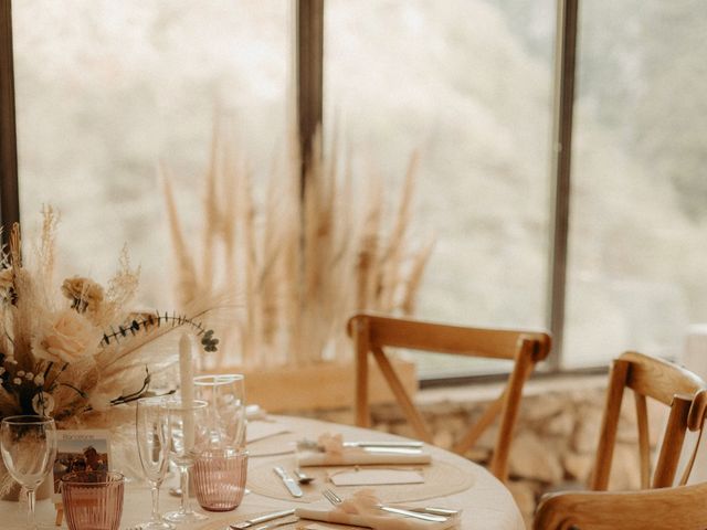 Le mariage de Loic et Marina à Puyméras, Vaucluse 8