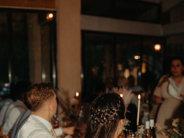 Le mariage de Loic et Marina à Puyméras, Vaucluse 15