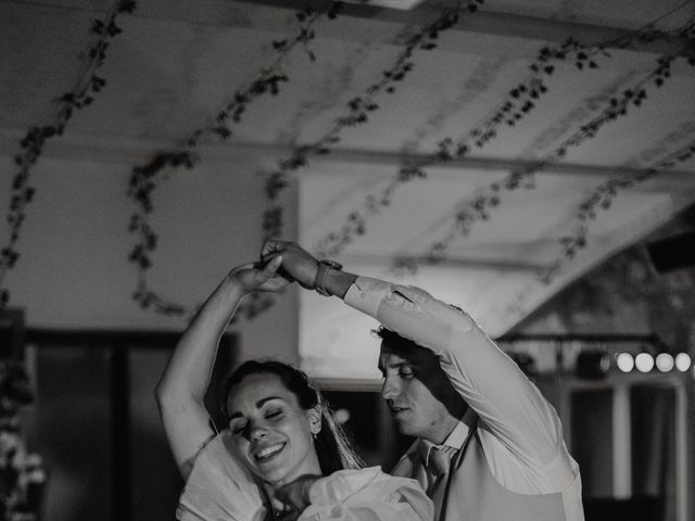 Le mariage de Loic et Marina à Puyméras, Vaucluse 18