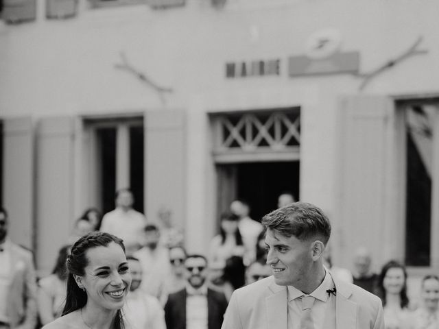 Le mariage de Loic et Marina à Puyméras, Vaucluse 23