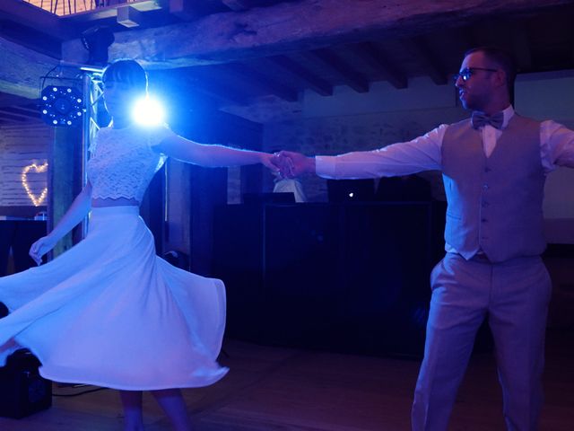 Le mariage de Alexandre et Camille à Miradoux, Gers 51