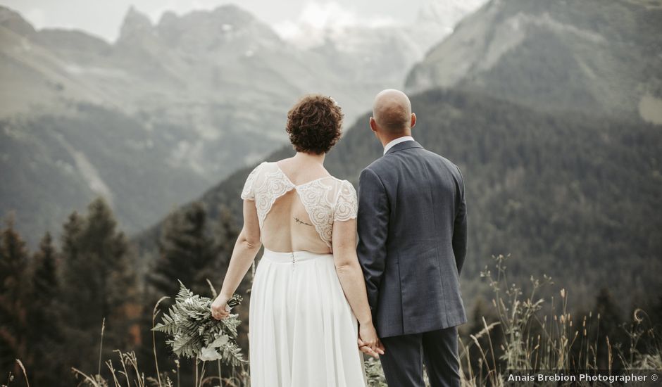 Le mariage de Alex et Claire à Le Reposoir, Haute-Savoie