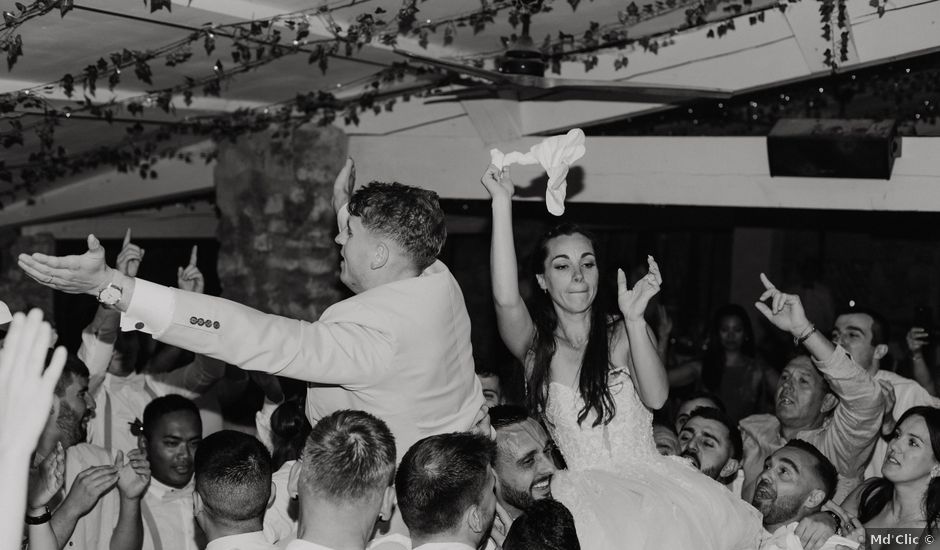 Le mariage de Loic et Marina à Puyméras, Vaucluse