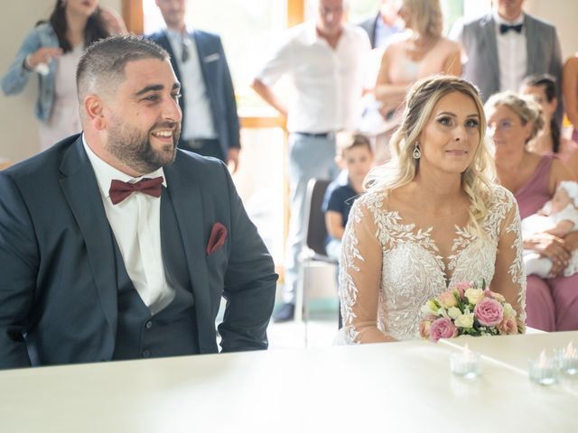 Le mariage de Jorick et Fanny à Montferrat, Isère 23