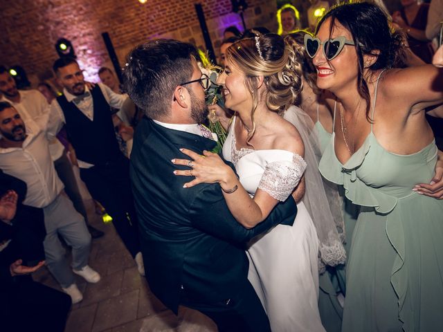 Le mariage de Thibaud et Marie à Artres, Nord 64