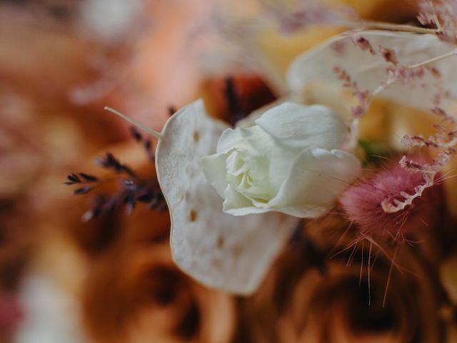 Le mariage de Pierre-Louise et Mélanie à Lignan-de-Bordeaux, Gironde 2