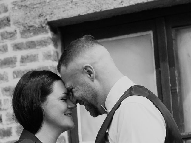 Le mariage de Andy et Laura à Merville, Nord 5