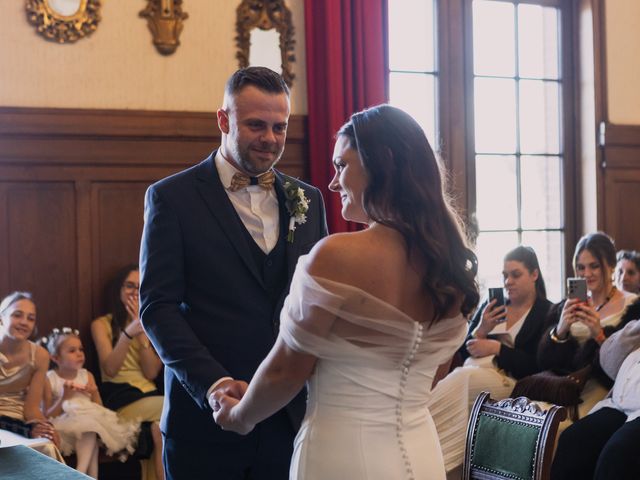 Le mariage de Andy et Laura à Merville, Nord 17