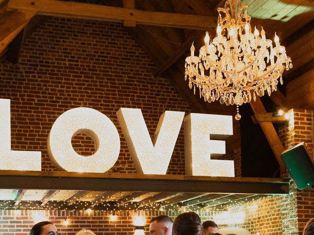 Le mariage de Andy et Laura à Merville, Nord 26