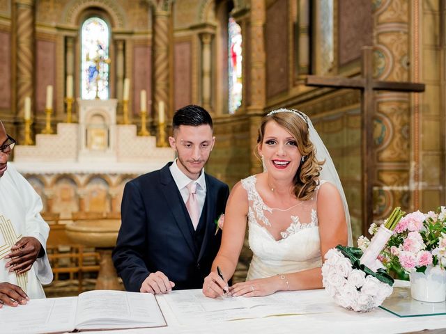 Le mariage de Julien et Laura à Bordeaux, Gironde 94