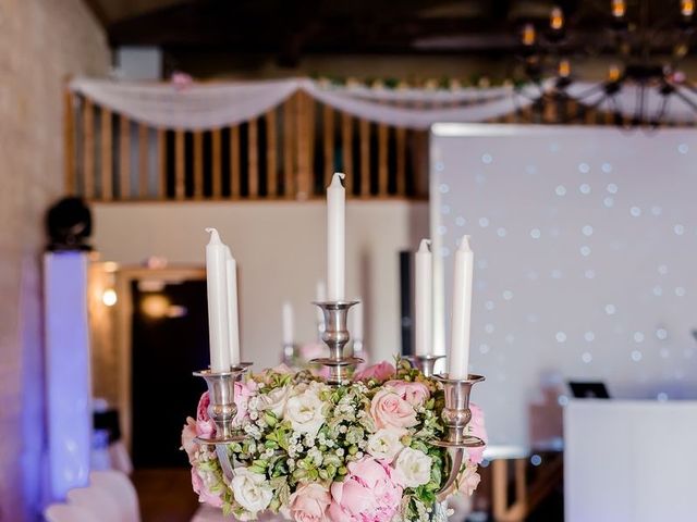 Le mariage de Julien et Laura à Bordeaux, Gironde 128