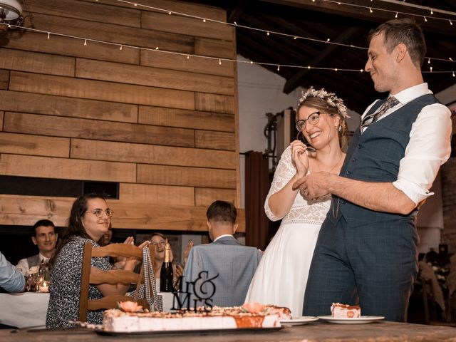 Le mariage de Camille et Leslie à Saint-Benoît, Vienne 20