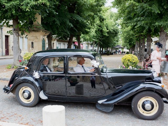 Le mariage de Jean-Nicolas et Virginie à Verdelais, Gironde 29
