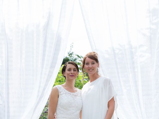 Le mariage de Sébastien et Julie à Saint-Pantaléon-de-Larche, Corrèze 3