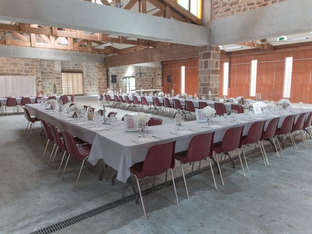 Le mariage de Sébastien et Julie à Saint-Pantaléon-de-Larche, Corrèze 36