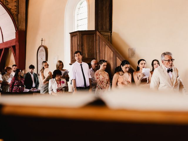 Le mariage de Sebastien et Alizée à La Croix-du-Perche, Eure-et-Loir 35