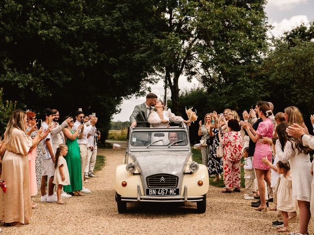 Le mariage de Sebastien et Alizée à La Croix-du-Perche, Eure-et-Loir 49