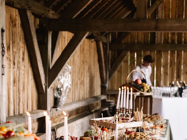 Le mariage de Sebastien et Alizée à La Croix-du-Perche, Eure-et-Loir 55