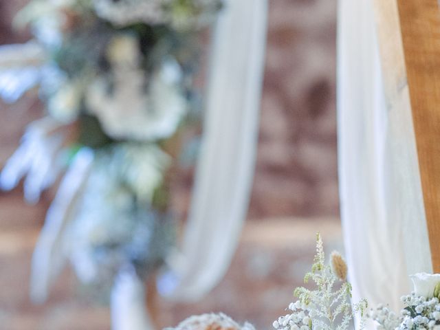 Le mariage de Lucie et Eïleen à Beaujeu, Rhône 8