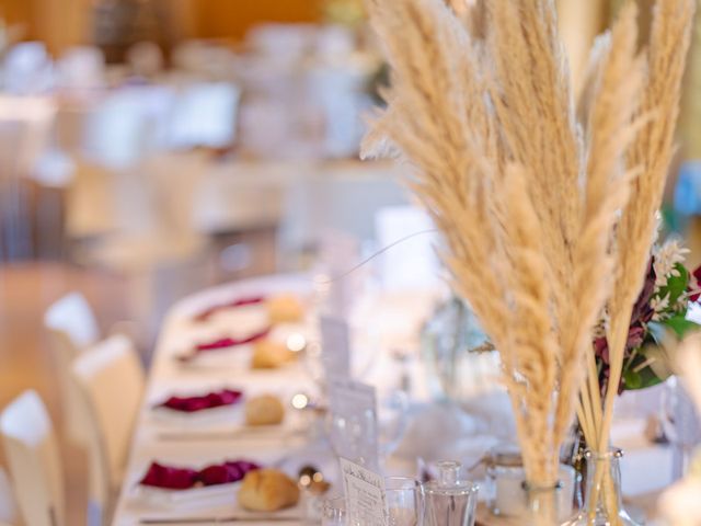 Le mariage de Lucie et Eïleen à Beaujeu, Rhône 15