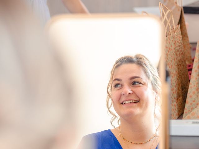 Le mariage de Lucie et Eïleen à Beaujeu, Rhône 18