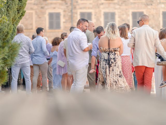 Le mariage de Lucie et Eïleen à Beaujeu, Rhône 53