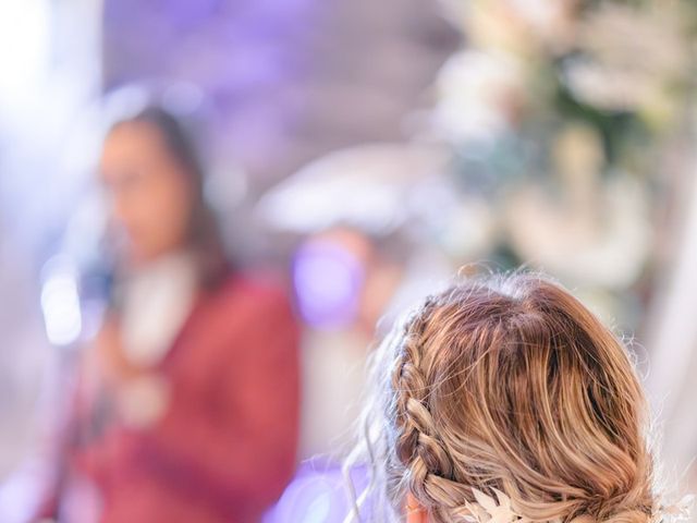 Le mariage de Lucie et Eïleen à Beaujeu, Rhône 71