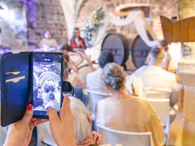 Le mariage de Lucie et Eïleen à Beaujeu, Rhône 72