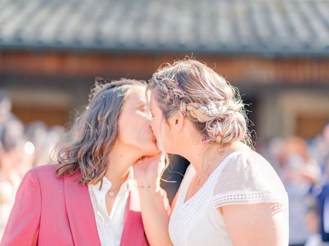 Le mariage de Lucie et Eïleen à Beaujeu, Rhône 83